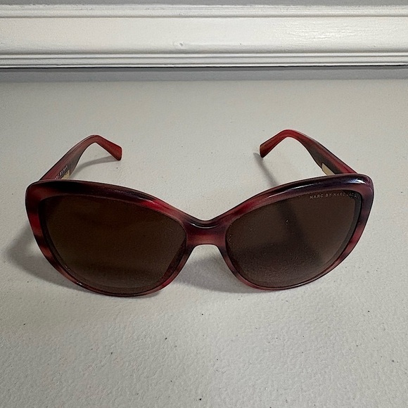 Marc by Marc Jacobs Sunglasses | Red-Pink & Brown Marble | 100% UV Protection - Picture 1 of 11